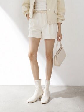 MM6 Maison Margiela white ankle boots